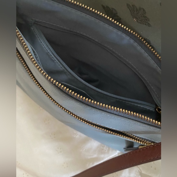 Fossil Fiona blue small crossbody. Cow hide leather. Man made trim. - Picture 15 of 16